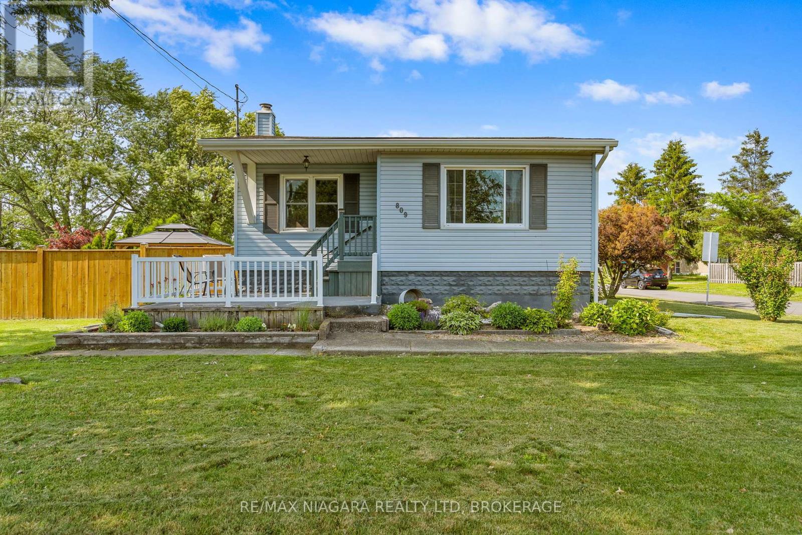 809 Broadway Avenue, Welland, Ontario  L3C 5M9 - Photo 3 - X13448678
