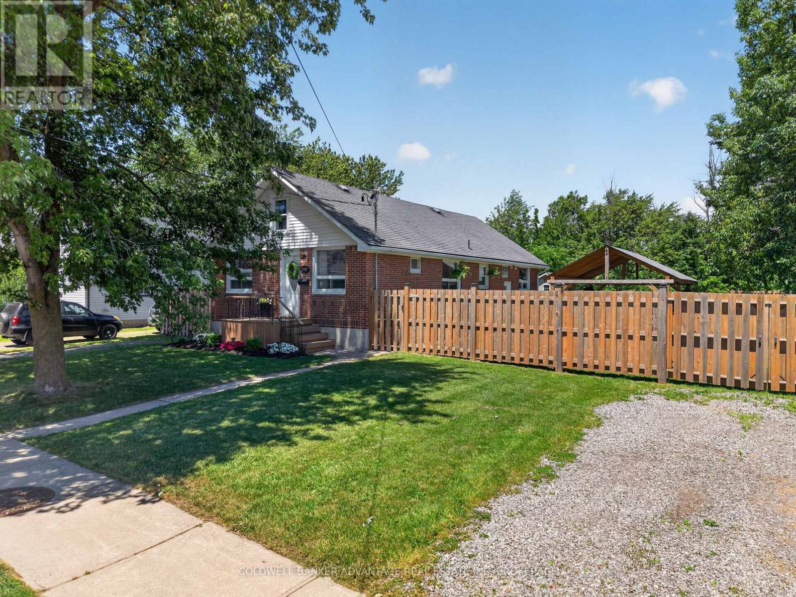 286 GILMORE ROAD E, Fort Erie, Ontario