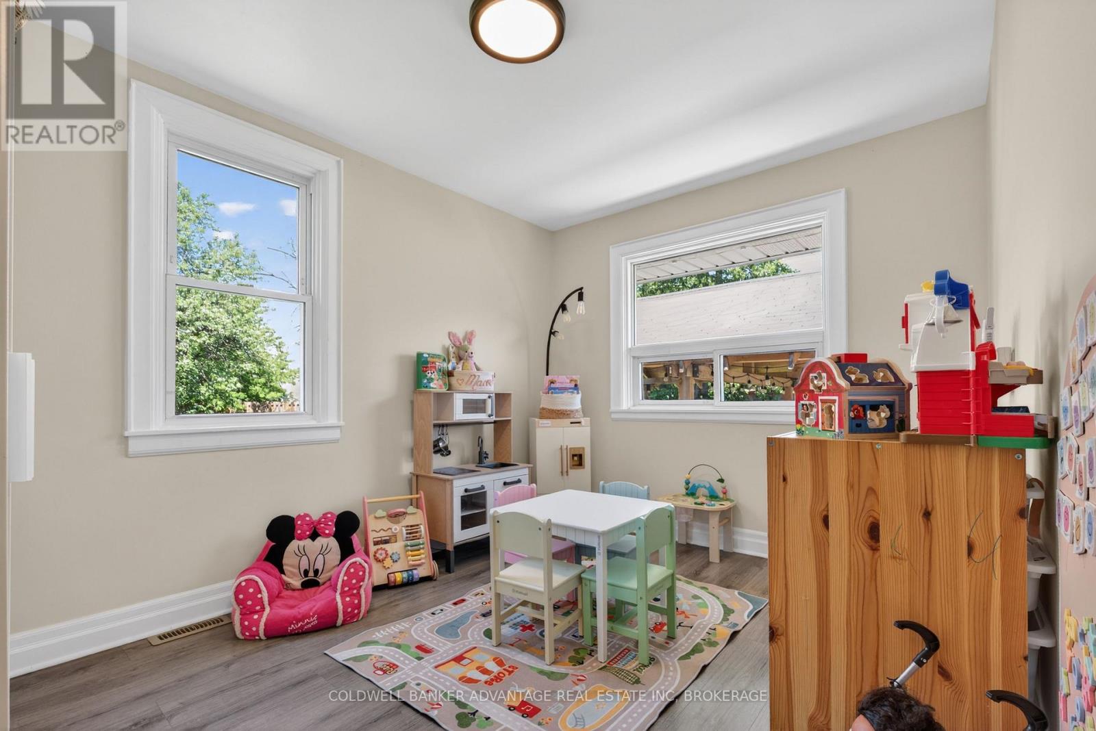 286 Gilmore Road E, Fort Erie, Ontario  L2A 2M8 - Photo 10 - X13449016