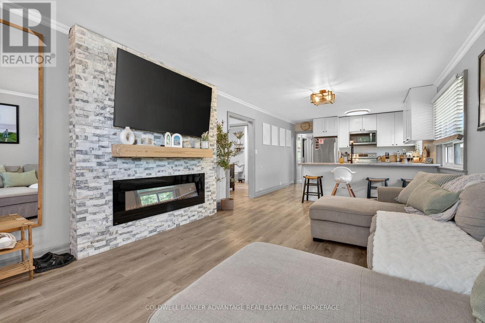 286 Gilmore Road E, Fort Erie, Ontario  L2A 2M8 - Photo 4 - X13449016