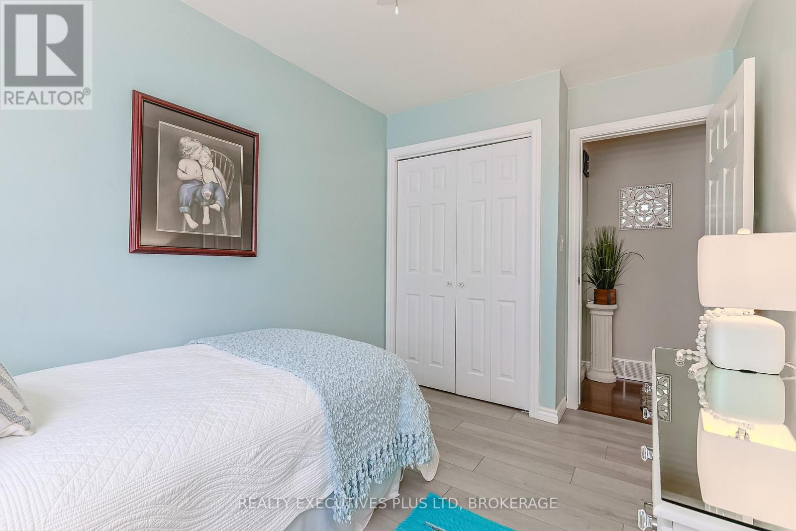 2560 Lepp Avenue, Niagara Falls, Ontario  L2J 3G3 - Photo 19 - X13449264