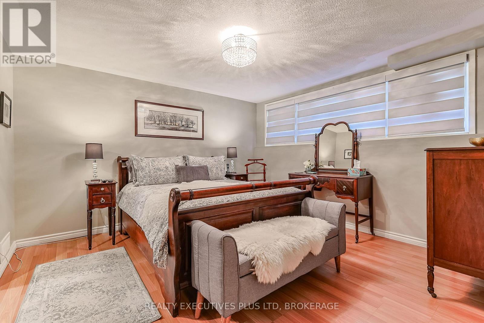 2560 Lepp Avenue, Niagara Falls, Ontario  L2J 3G3 - Photo 21 - X13449264
