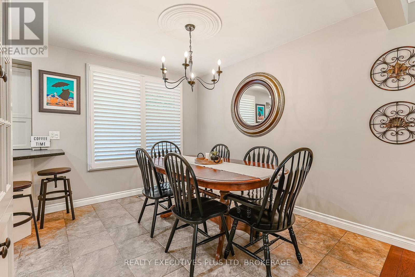 2560 Lepp Avenue, Niagara Falls, Ontario  L2J 3G3 - Photo 9 - X13449264