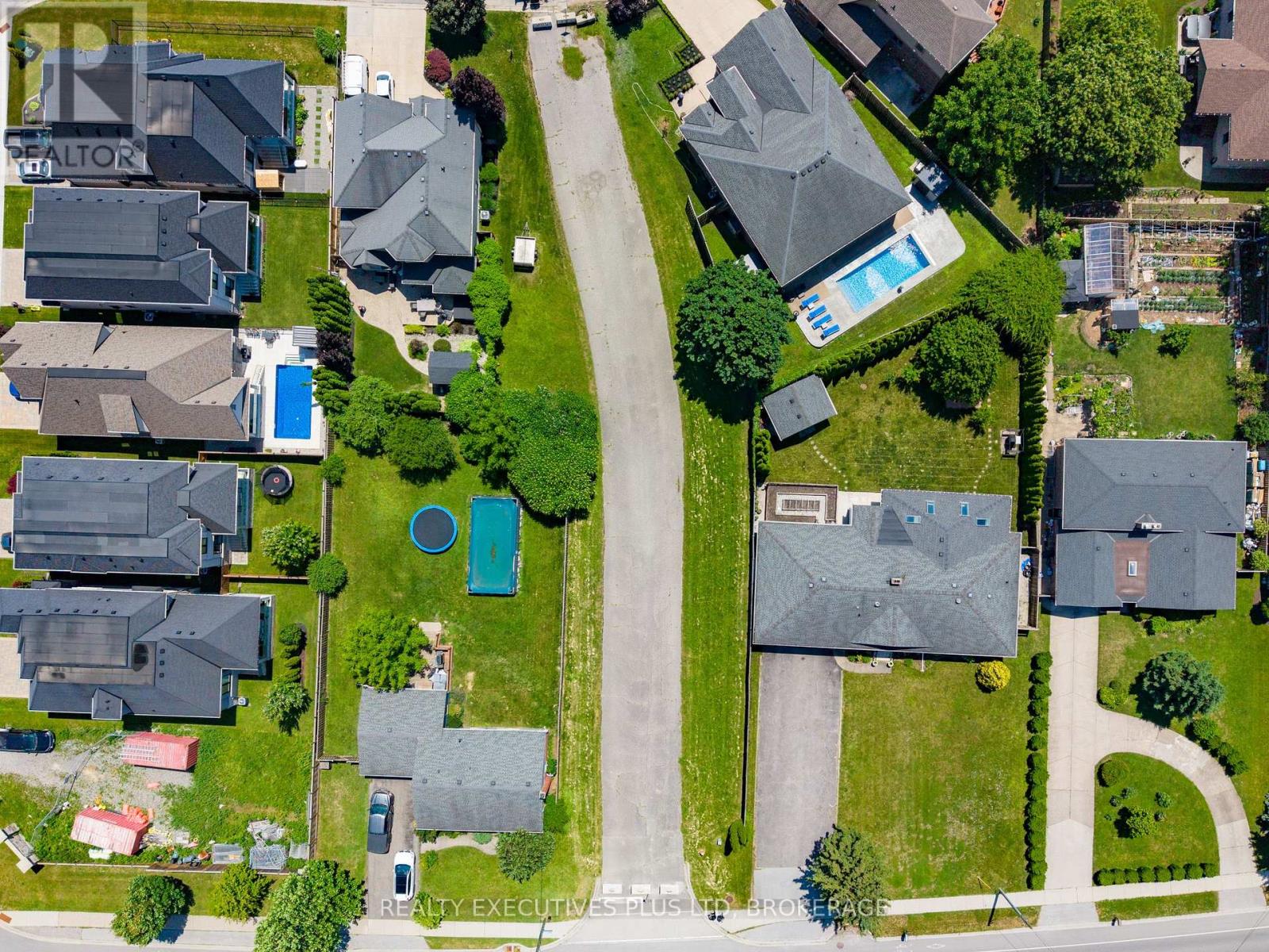 2441 Colangelo Drive, Niagara Falls, Ontario  L2J 0A1 - Photo 5 - X13449402