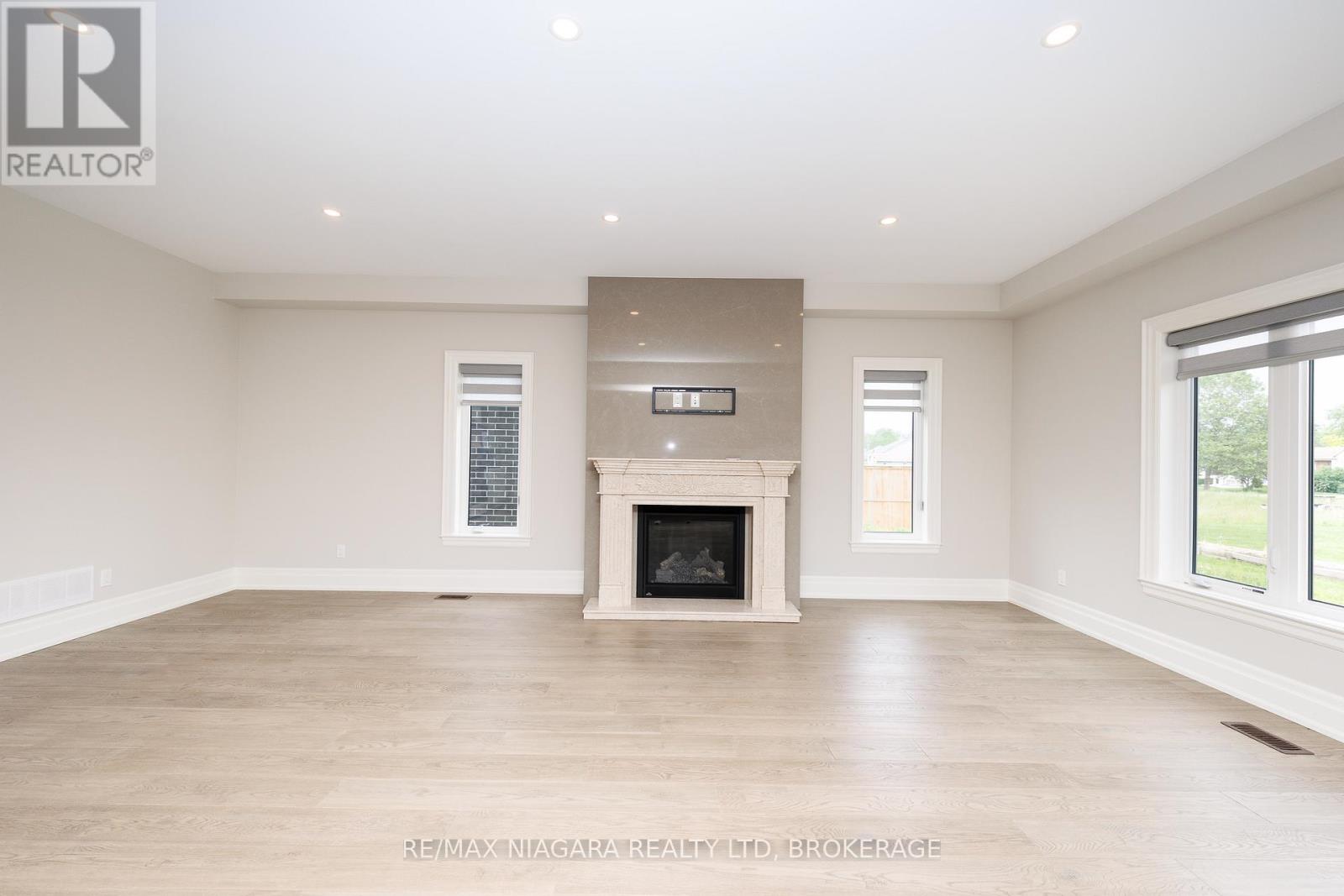 3816 Simpson Lane, Fort Erie, Ontario  L0S 1S0 - Photo 11 - X13449594
