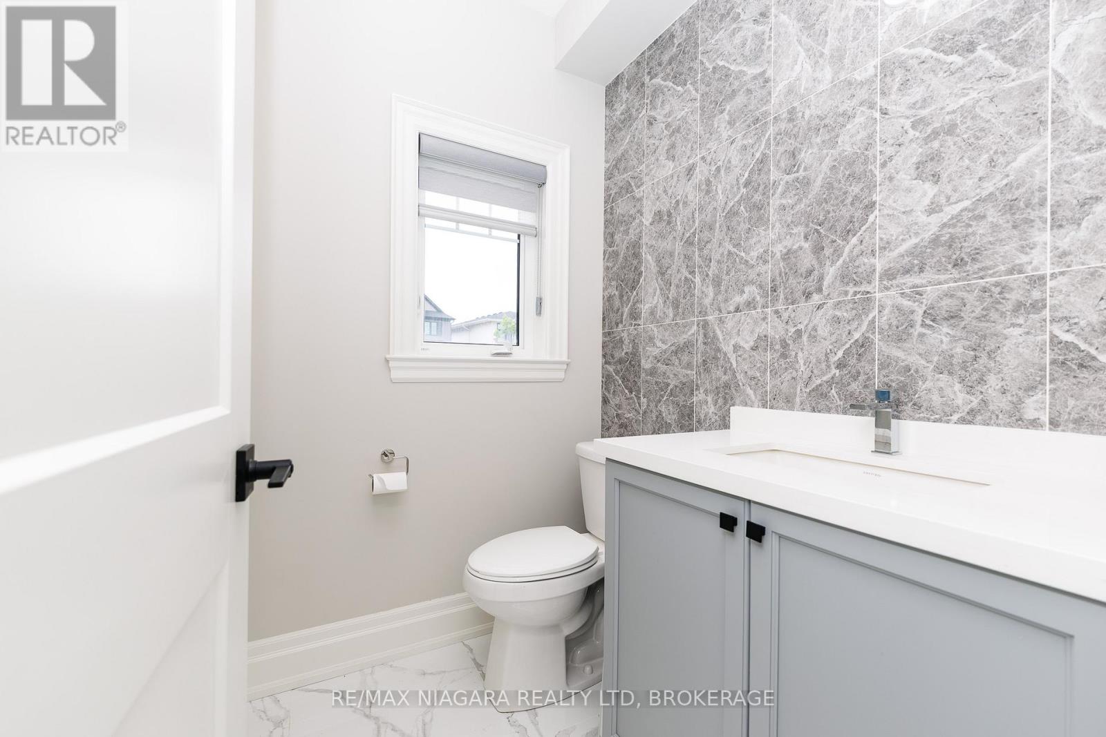 3816 Simpson Lane, Fort Erie, Ontario  L0S 1S0 - Photo 6 - X13449594