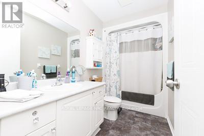 4980 Windgate Street, Niagara Falls, Ontario  L2H 2Z7 - Photo 12 - X13449810