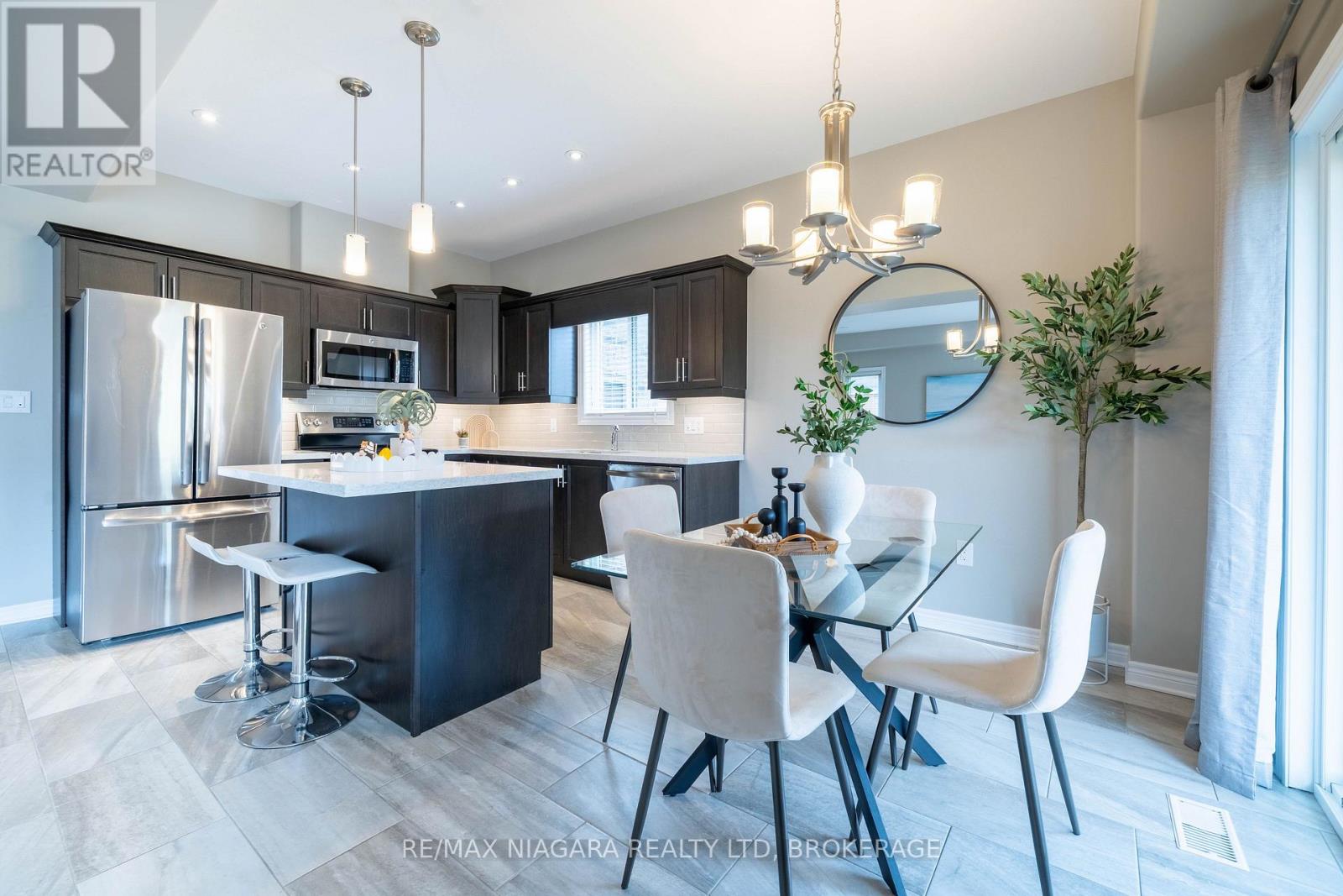 9385 Eagle Ridge Drive, Niagara Falls, Ontario  L2H 0G3 - Photo 15 - X13450666