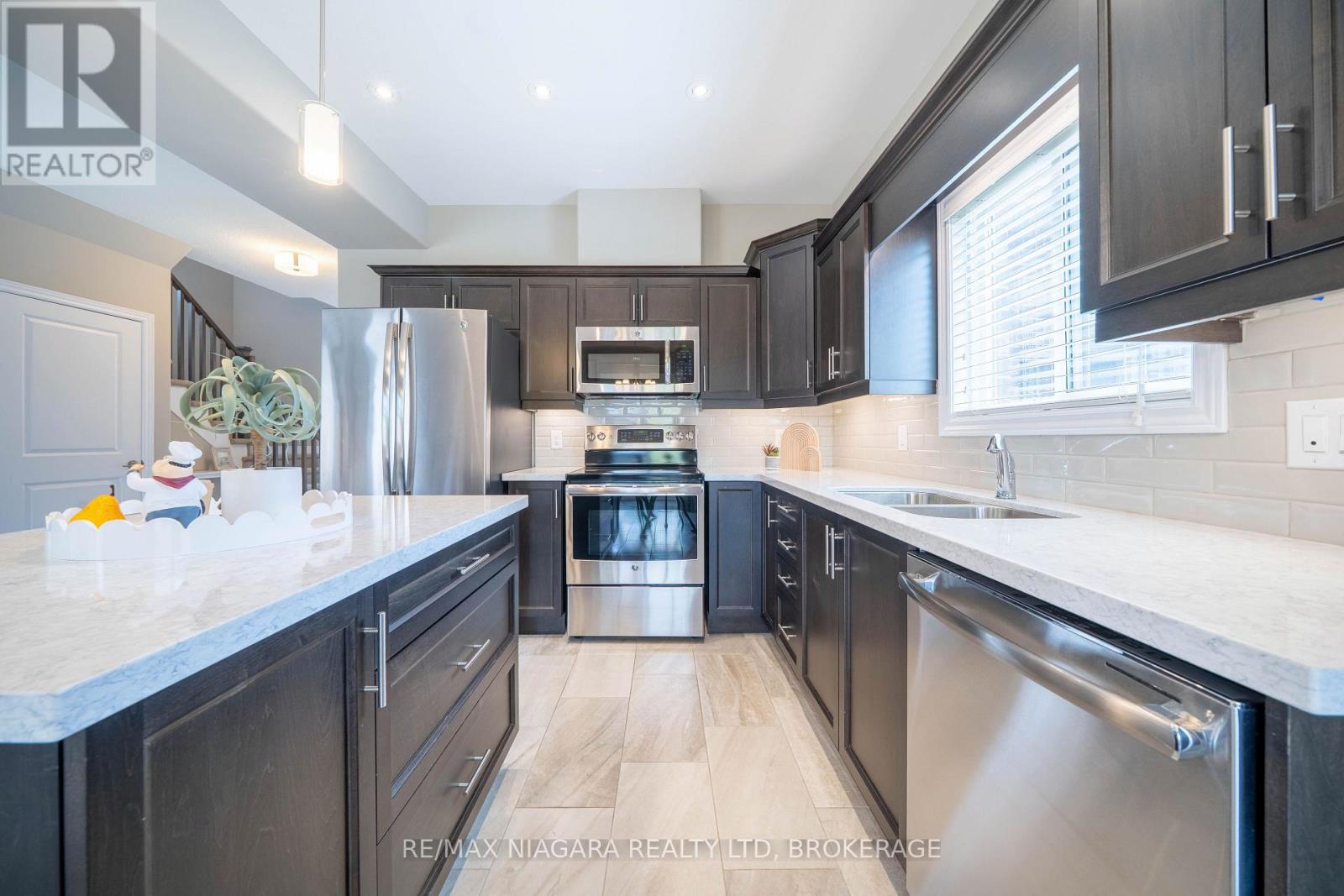 9385 Eagle Ridge Drive, Niagara Falls, Ontario  L2H 0G3 - Photo 16 - X13450666
