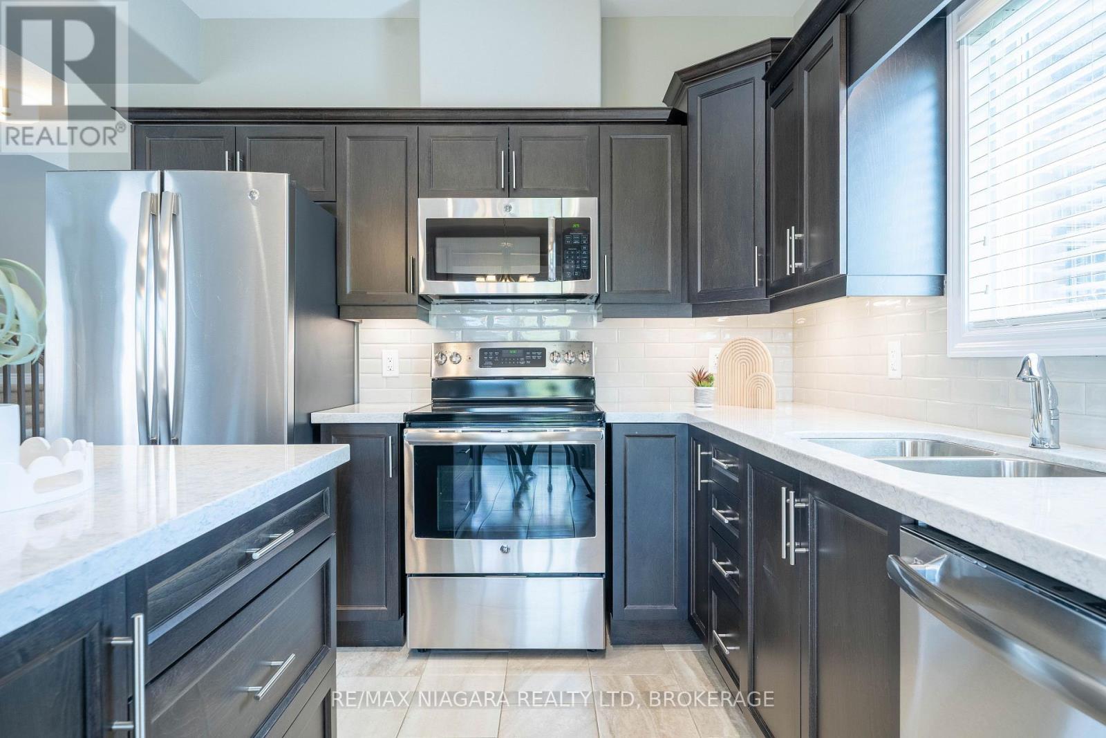 9385 Eagle Ridge Drive, Niagara Falls, Ontario  L2H 0G3 - Photo 17 - X13450666