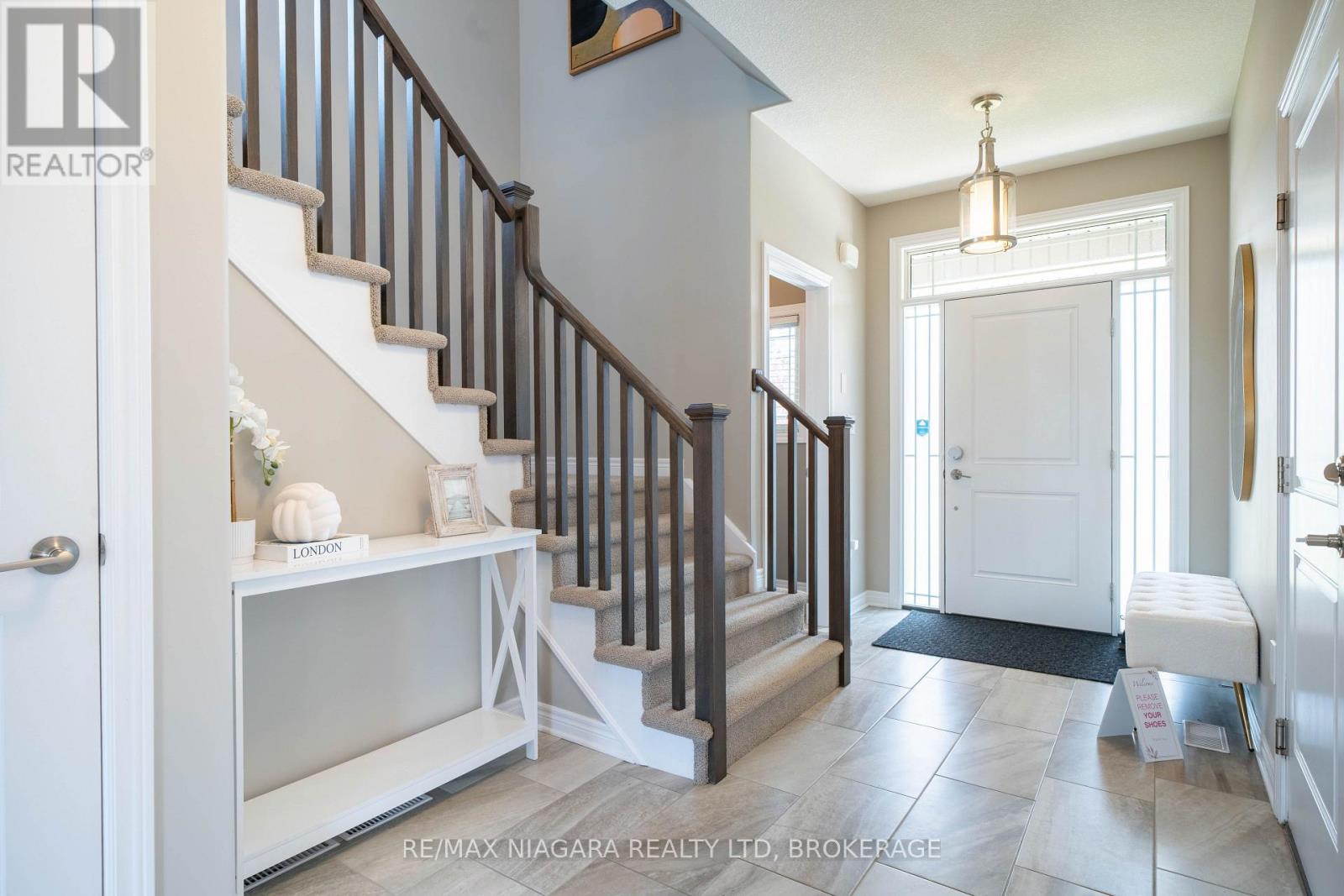 9385 Eagle Ridge Drive, Niagara Falls, Ontario  L2H 0G3 - Photo 6 - X13450666