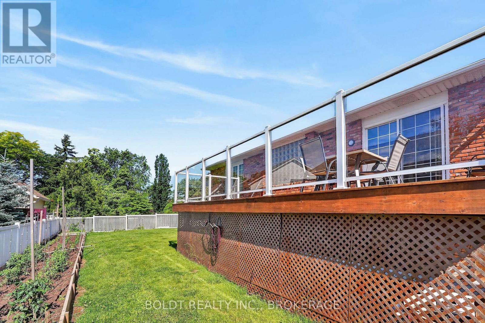 6 Cedar Court, St. Catharines, Ontario  L2S 3V1 - Photo 38 - X13451962
