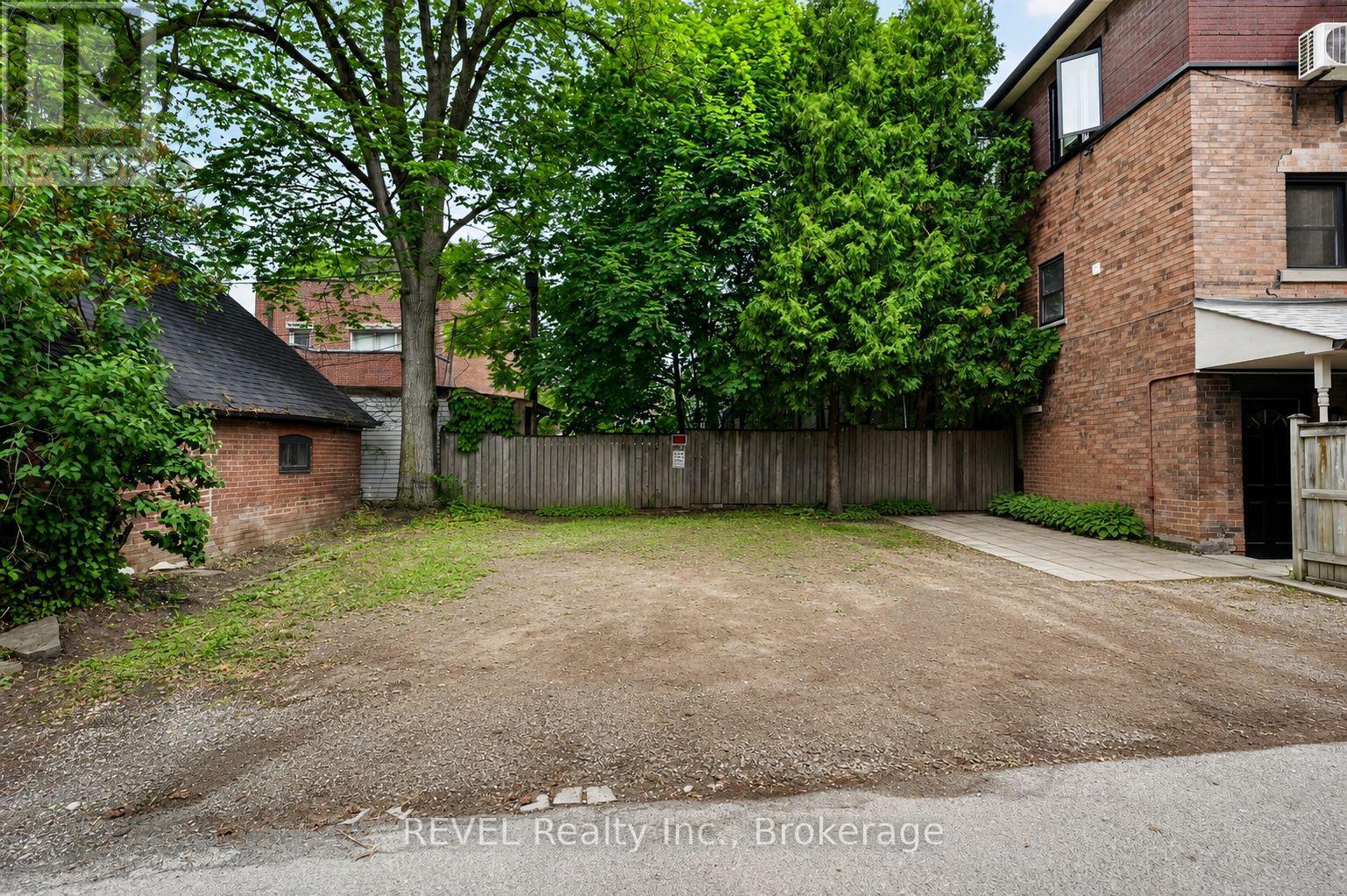 380 Spadina Road, Toronto, Ontario  M5P 2V9 - Photo 9 - C13452232