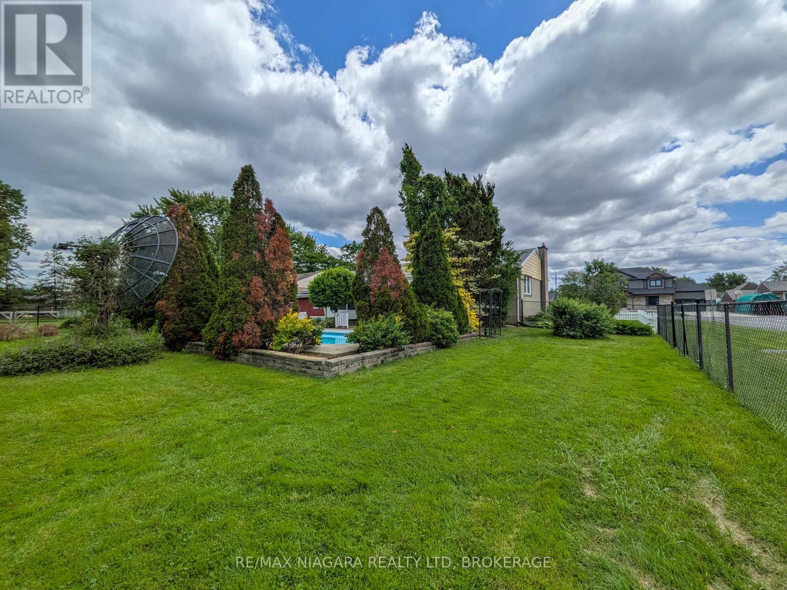 2882 Westbrook Avenue, Fort Erie, Ontario  L0S 1S0 - Photo 8 - X13452714