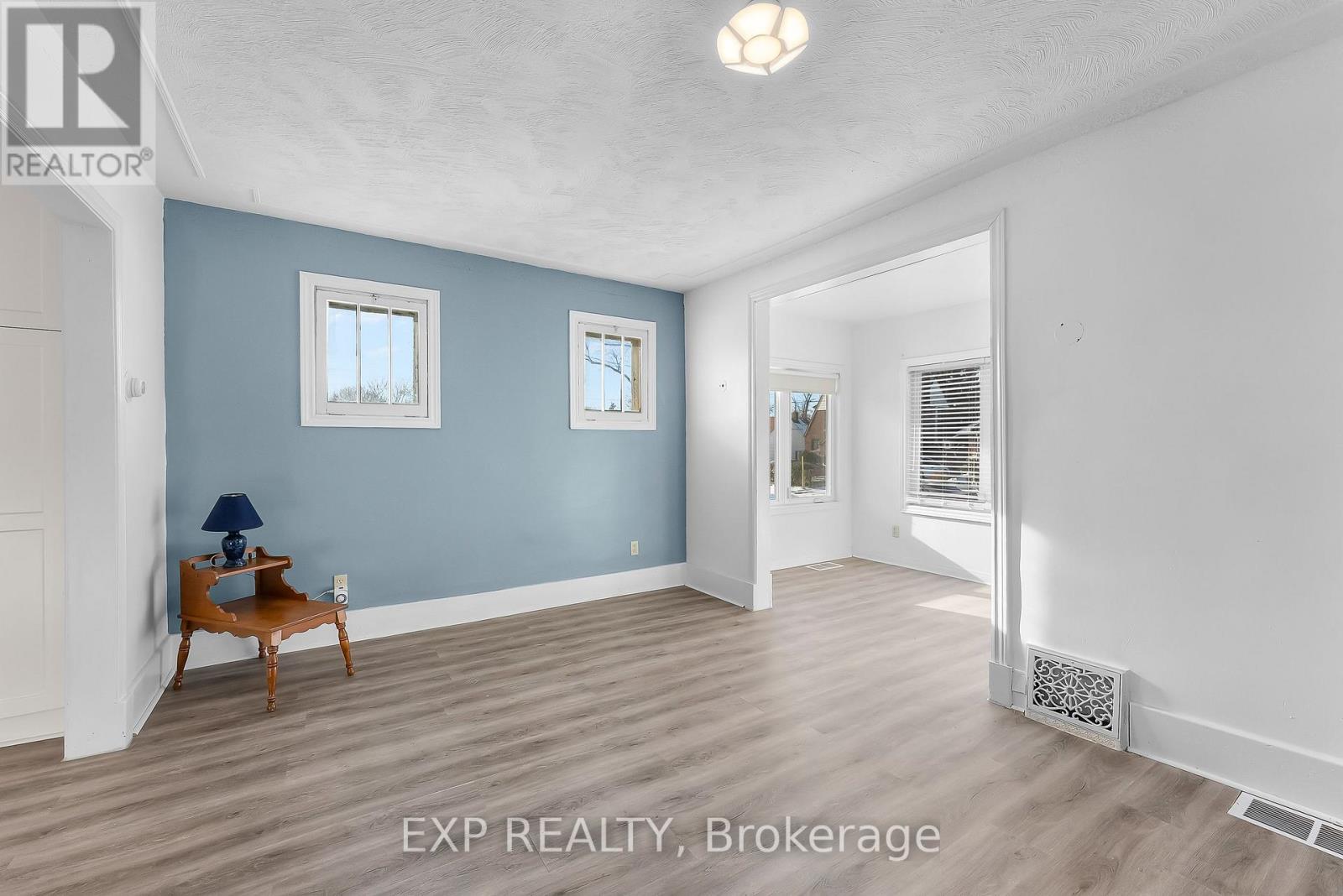 5932 Carlton Avenue, Niagara Falls, Ontario  L2G 5J5 - Photo 6 - X13452826