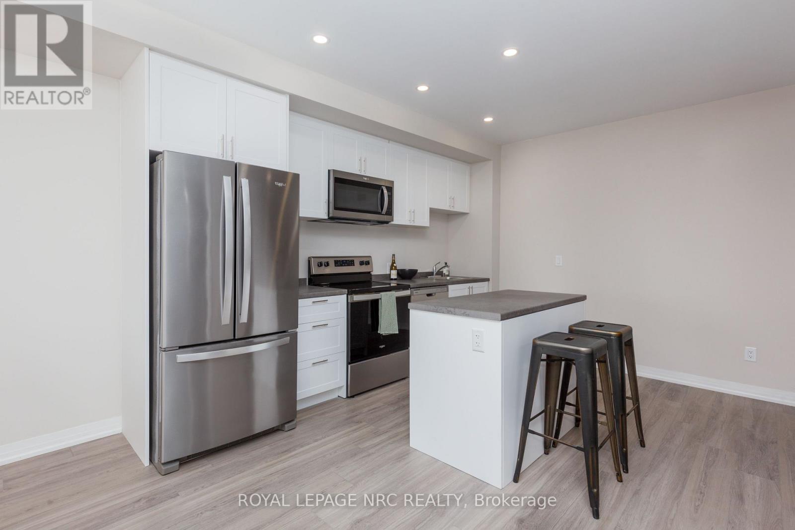 Up46 - 50 Herrick Avenue, St. Catharines, Ontario  L2P 2T9 - Photo 4 - X13453100
