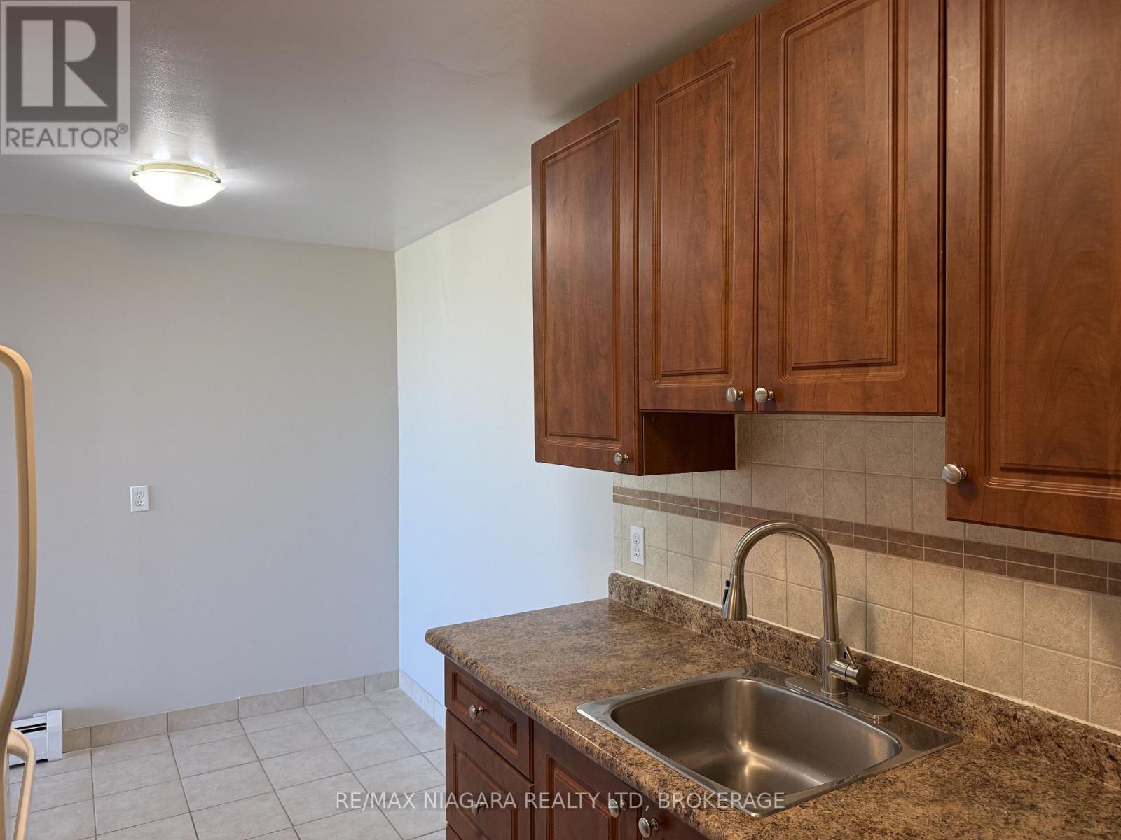 305 - 7 Riverview Boulevard, St. Catharines, Ontario  L2T 3L5 - Photo 10 - X13453942