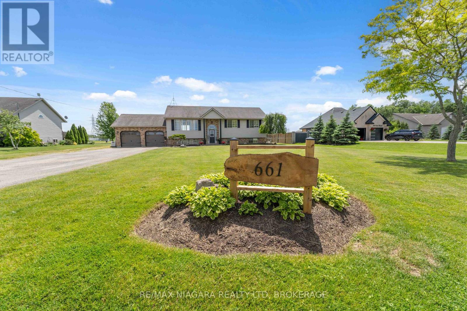 661 Carl Road, Thorold, Ontario  L0S 1K0 - Photo 2 - X13454338