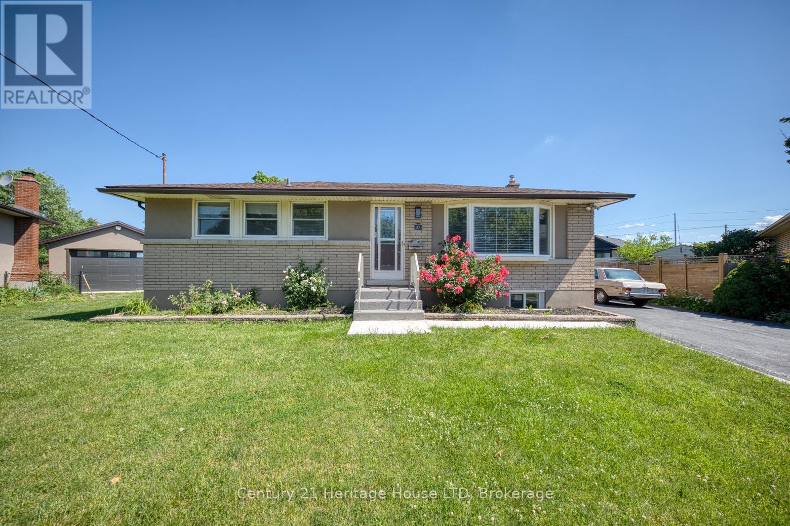 37 CORONATION BOULEVARD, St. Catharines, Ontario