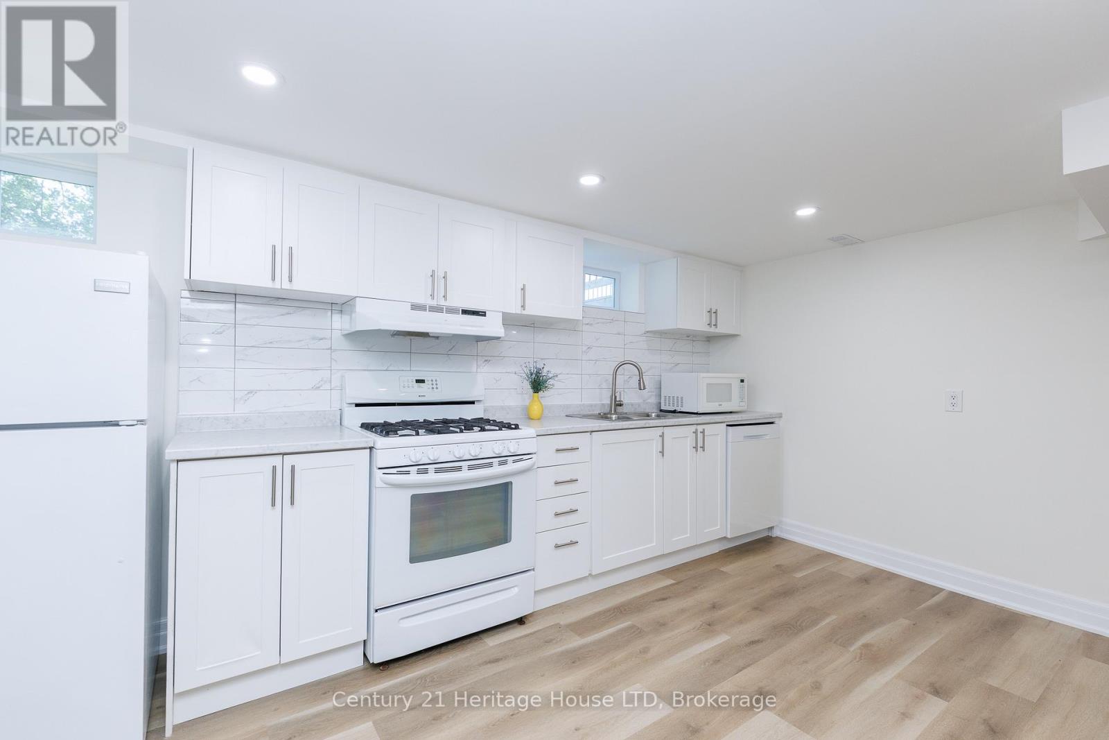 37 Coronation Boulevard, St. Catharines, Ontario  L2S 2V2 - Photo 14 - X13454350