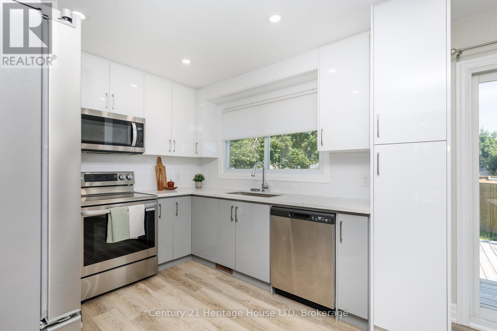 37 Coronation Boulevard, St. Catharines, Ontario  L2S 2V2 - Photo 6 - X13454350