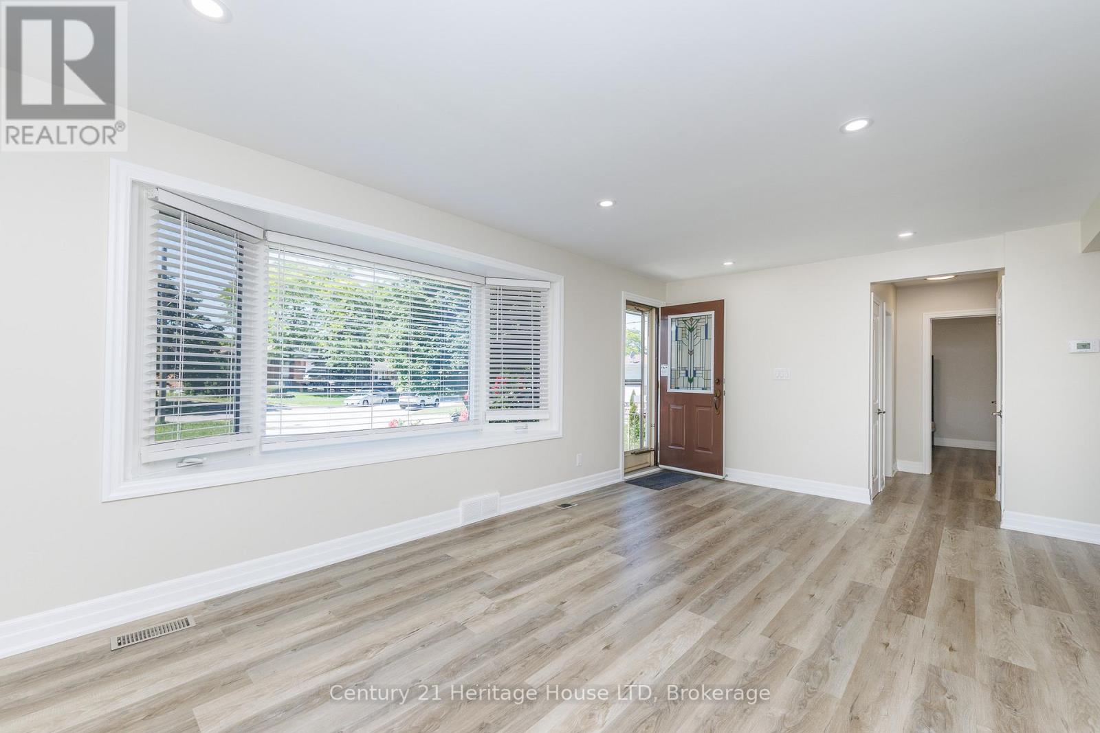 37 Coronation Boulevard, St. Catharines, Ontario  L2S 2V2 - Photo 9 - X13454350