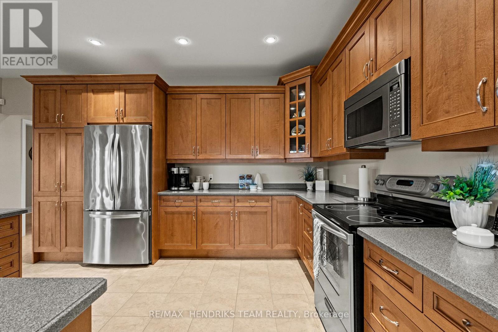 5045 Michener Road, Fort Erie, Ontario  L0S 1R0 - Photo 19 - X13454858