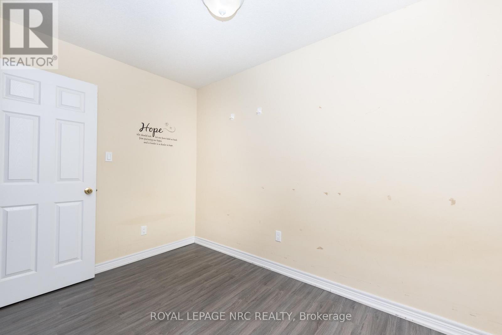 34 Chloe Street, St. Catharines, Ontario  L2P 0A5 - Photo 13 - X13455198