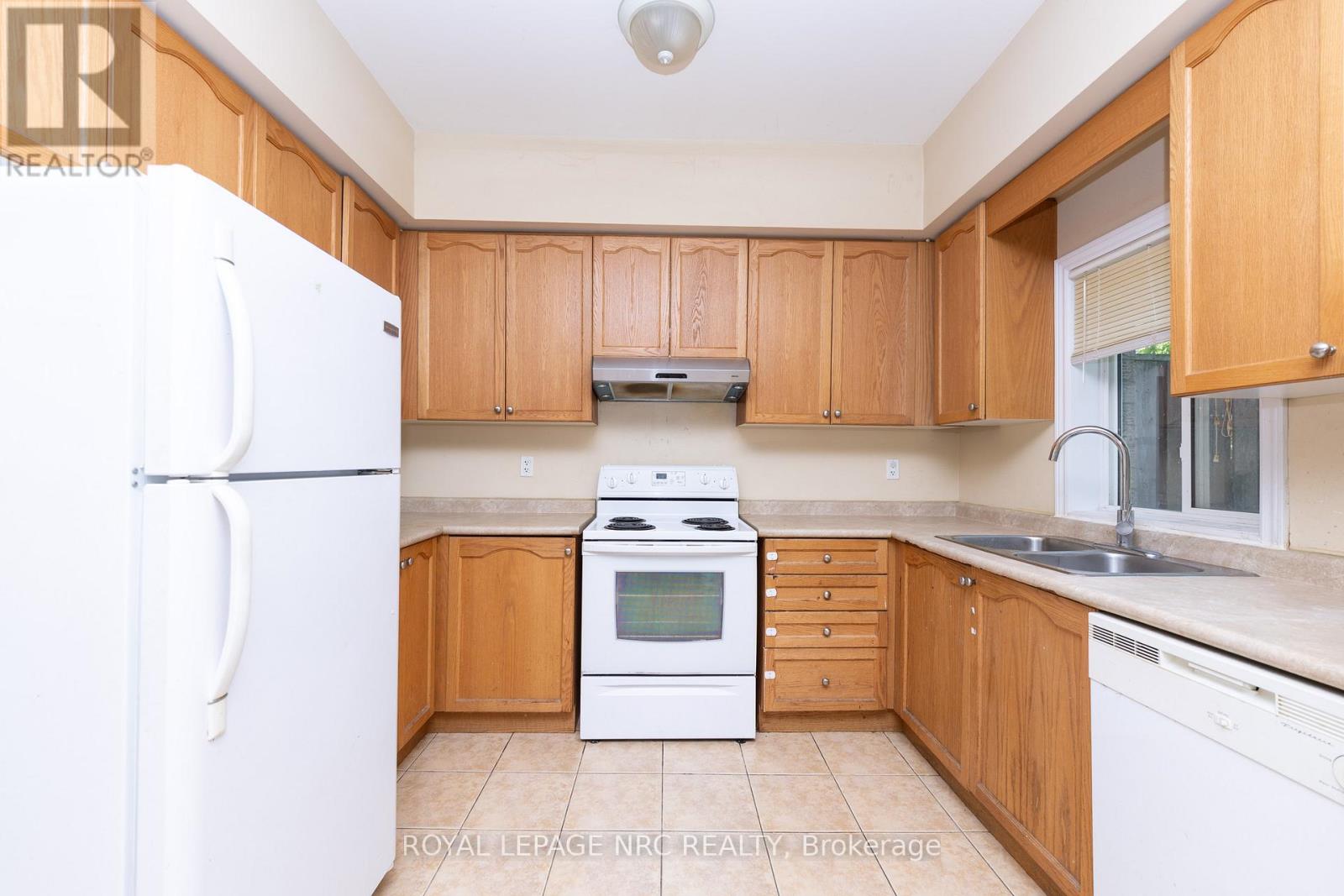 34 Chloe Street, St. Catharines, Ontario  L2P 0A5 - Photo 8 - X13455198