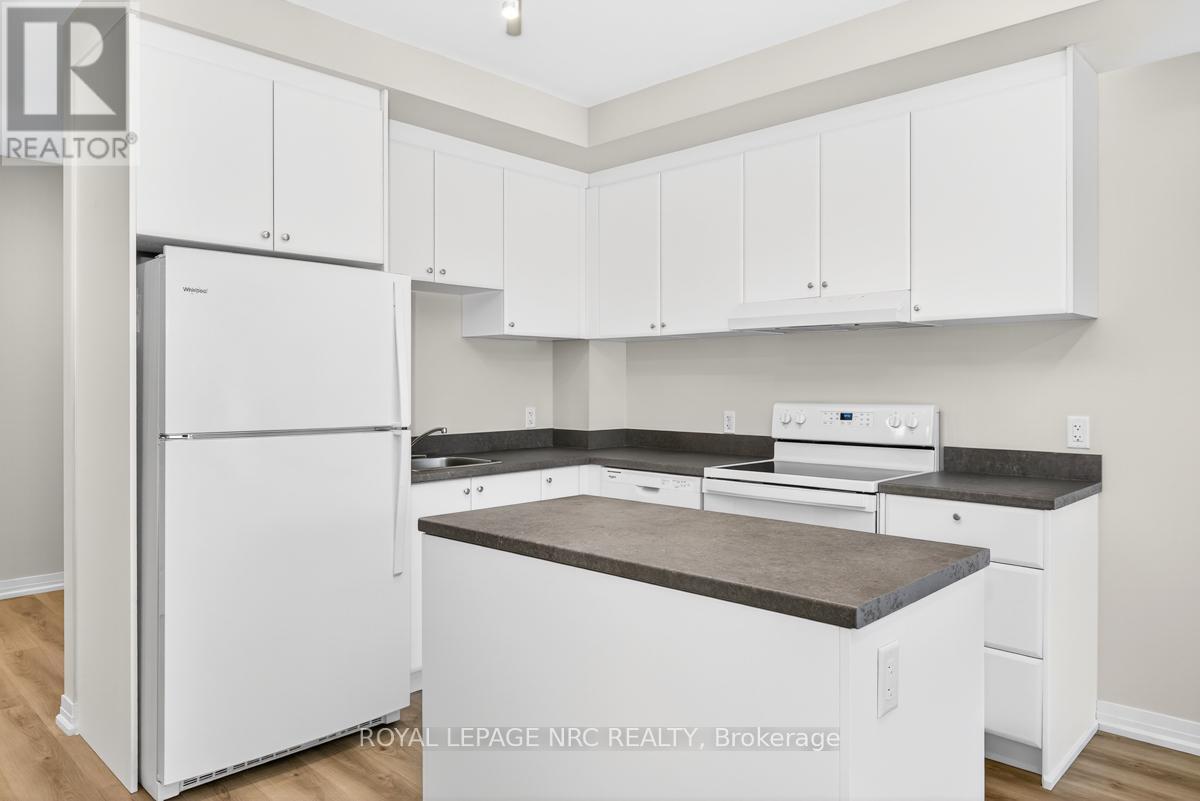121 - 50 Herrick Avenue, St. Catharines, Ontario  L2P 2T9 - Photo 2 - X13456390