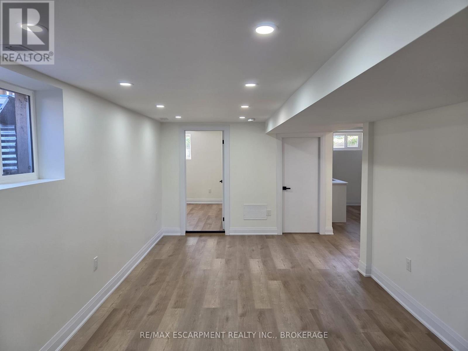 Lower - 12 Ferndale Avenue, St. Catharines, Ontario  L2P 1V3 - Photo 8 - X13456742
