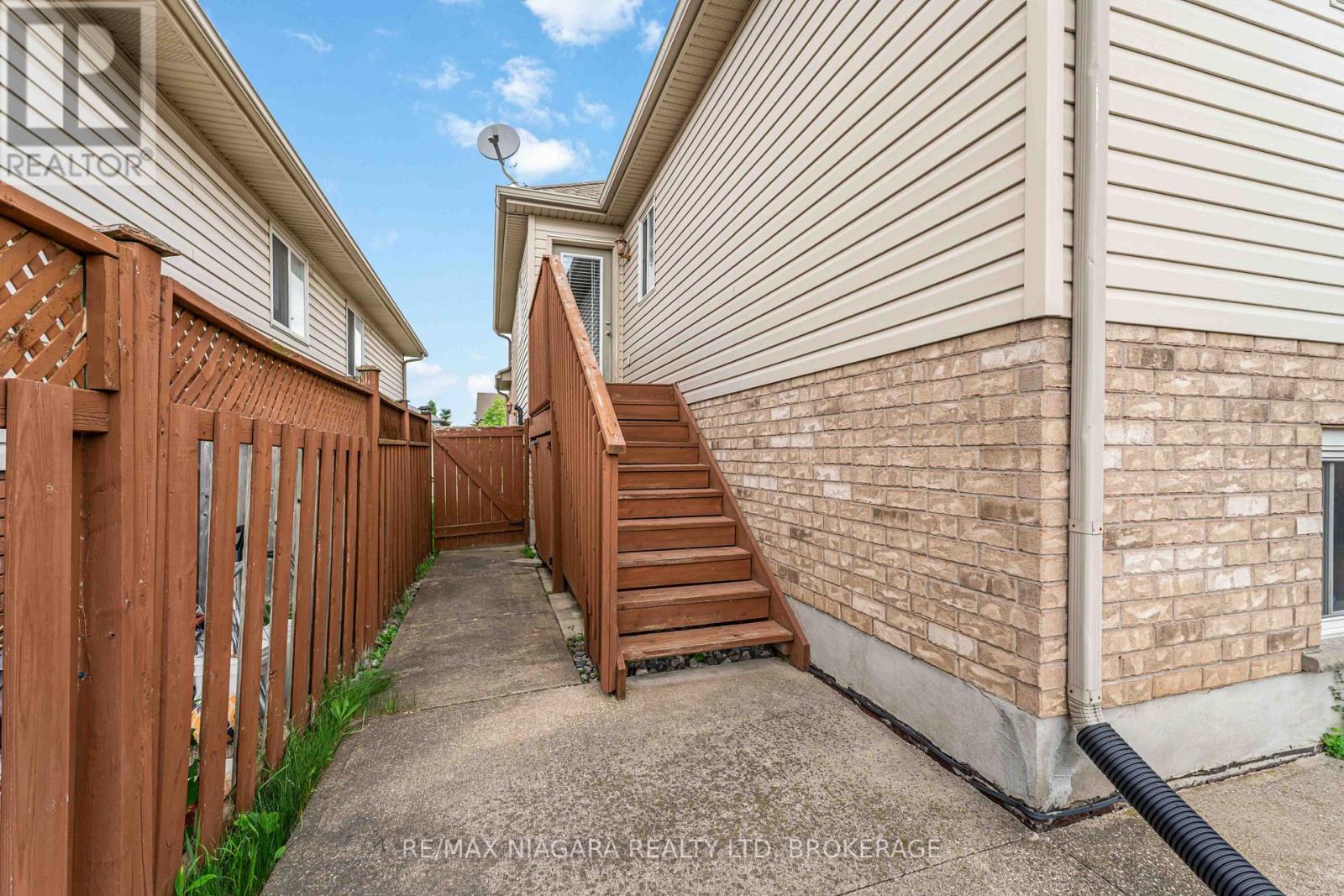 8340 Racey Avenue, Niagara Falls, Ontario  L2H 3M7 - Photo 16 - X13456808