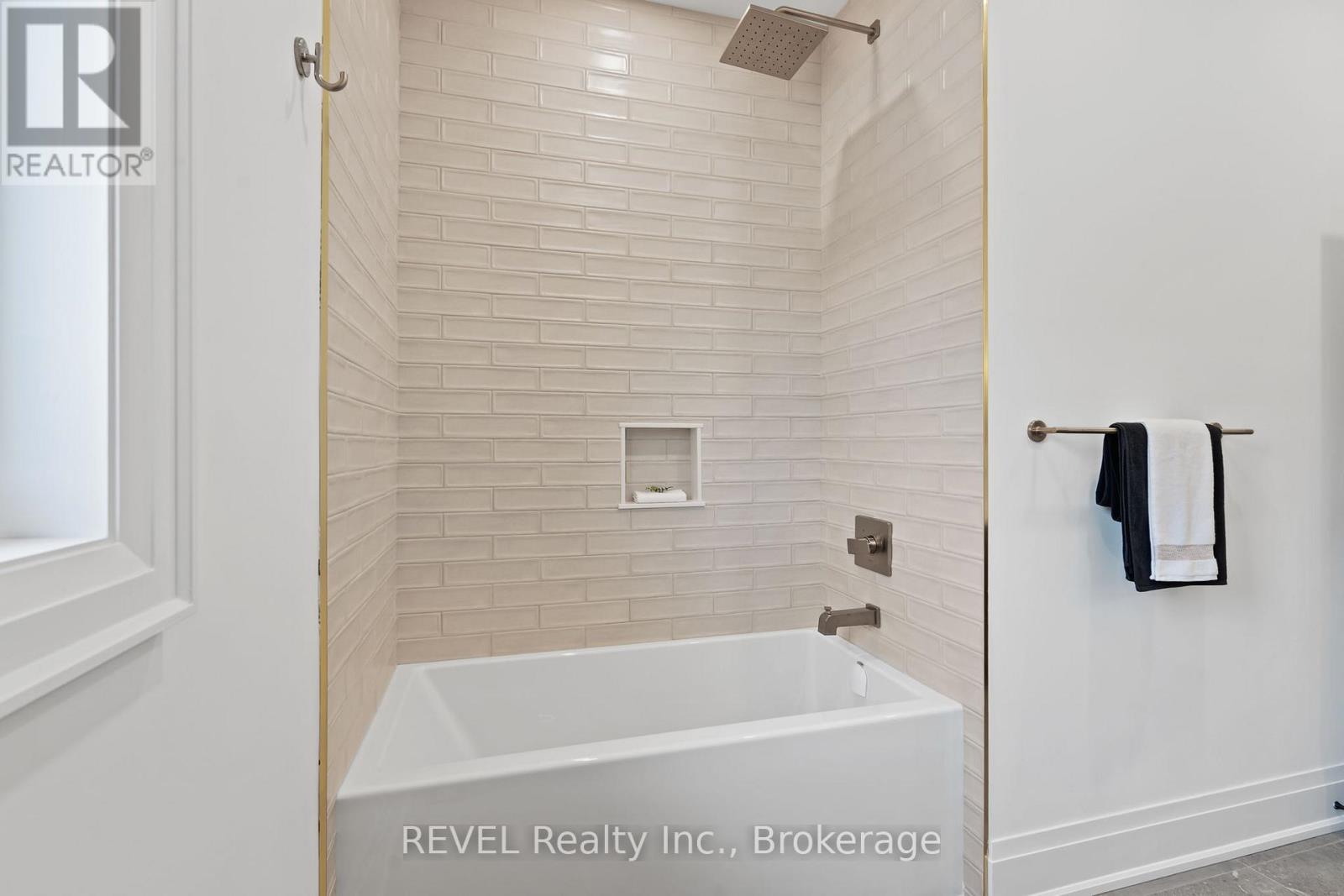 23 Accursi Crescent, Pelham, Ontario  L0S 1E4 - Photo 33 - X13457316