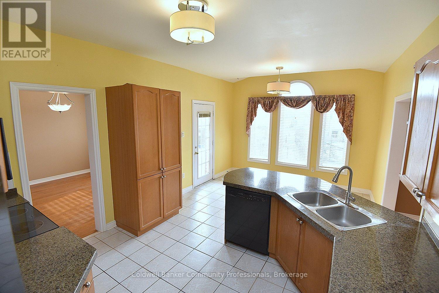 50 Winegarden Trail, Hamilton, Ontario  L9H 7M2 - Photo 14 - X13458024