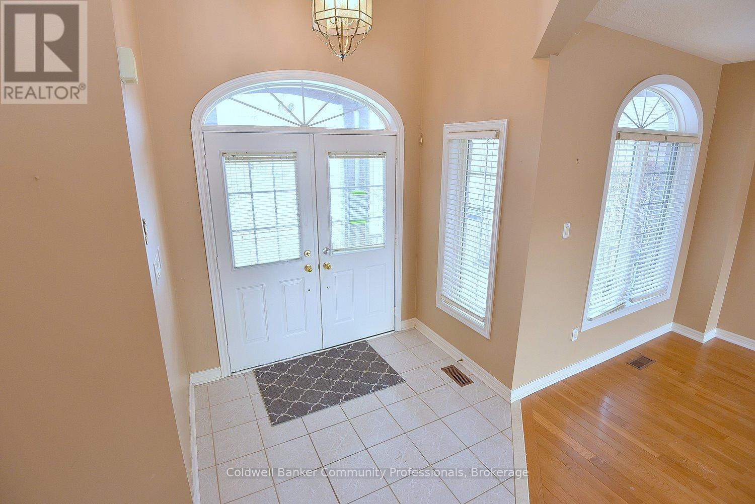 50 Winegarden Trail, Hamilton, Ontario  L9H 7M2 - Photo 4 - X13458024