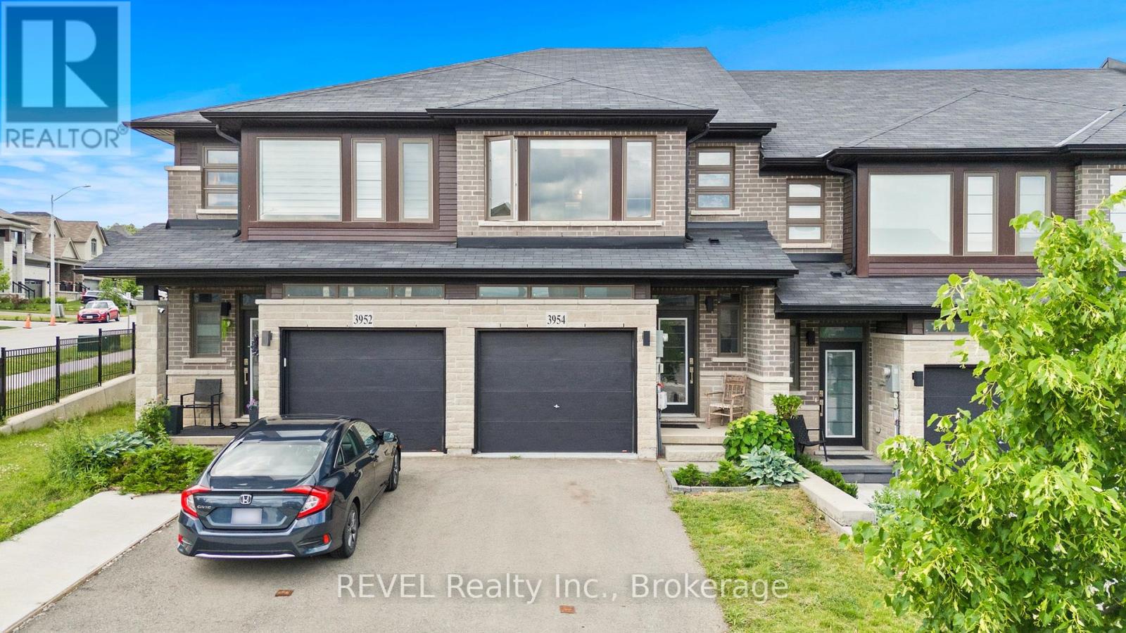 3954 Crown Street, Lincoln, Ontario  L3J 0T1 - Photo 2 - X13459800