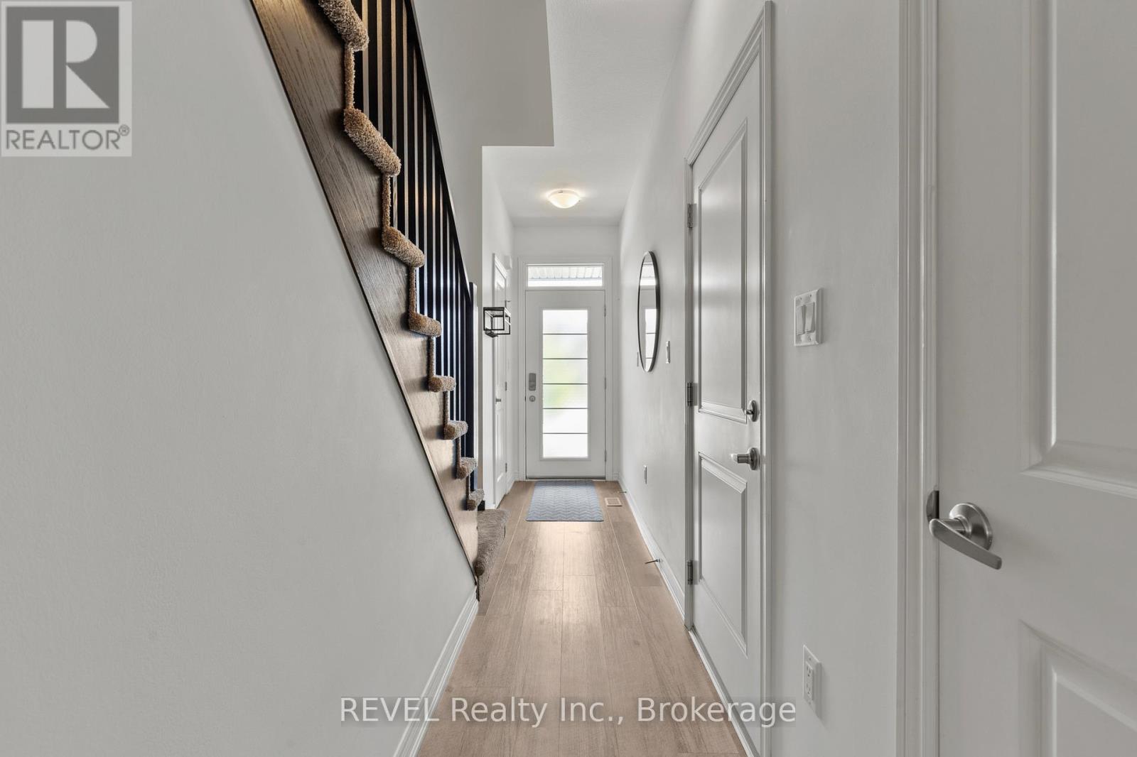 3954 Crown Street, Lincoln, Ontario  L3J 0T1 - Photo 3 - X13459800