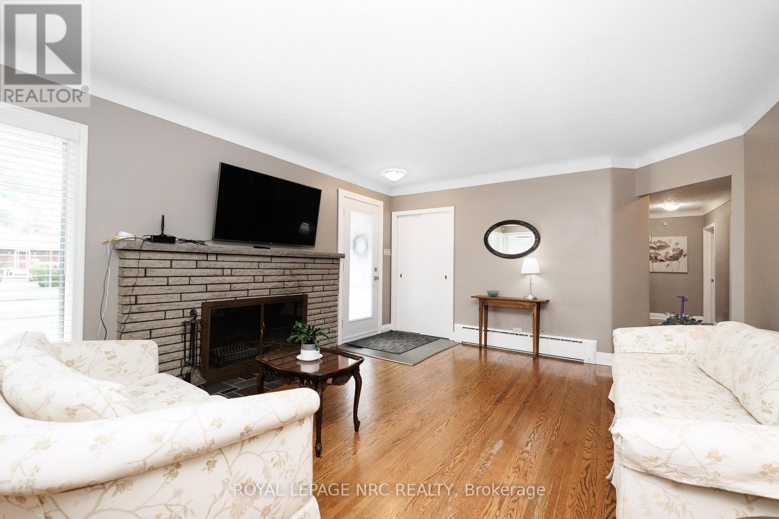 24 Munro Street, Thorold, Ontario  L2V 2V8 - Photo 12 - X13459896