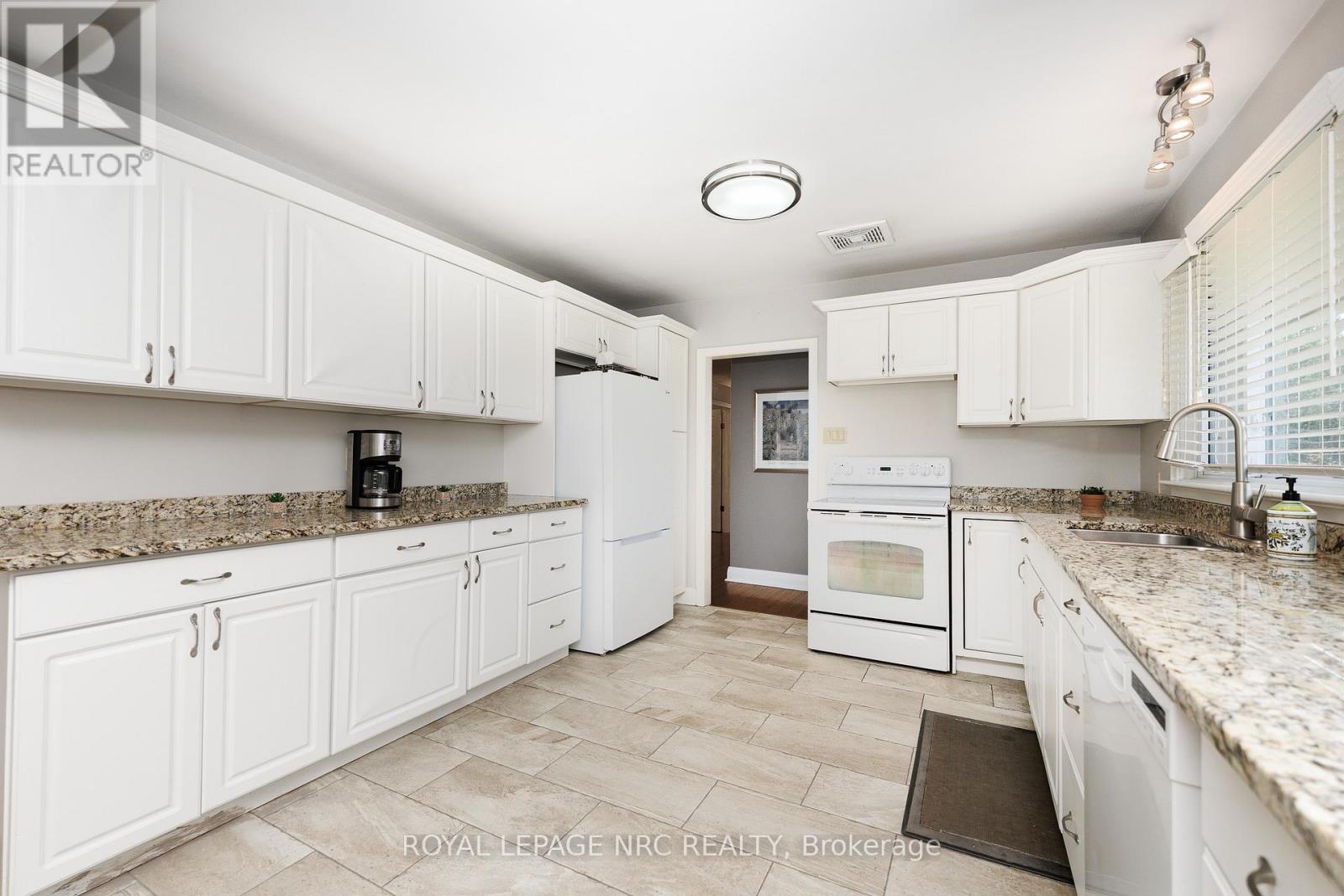 24 Munro Street, Thorold, Ontario  L2V 2V8 - Photo 17 - X13459896