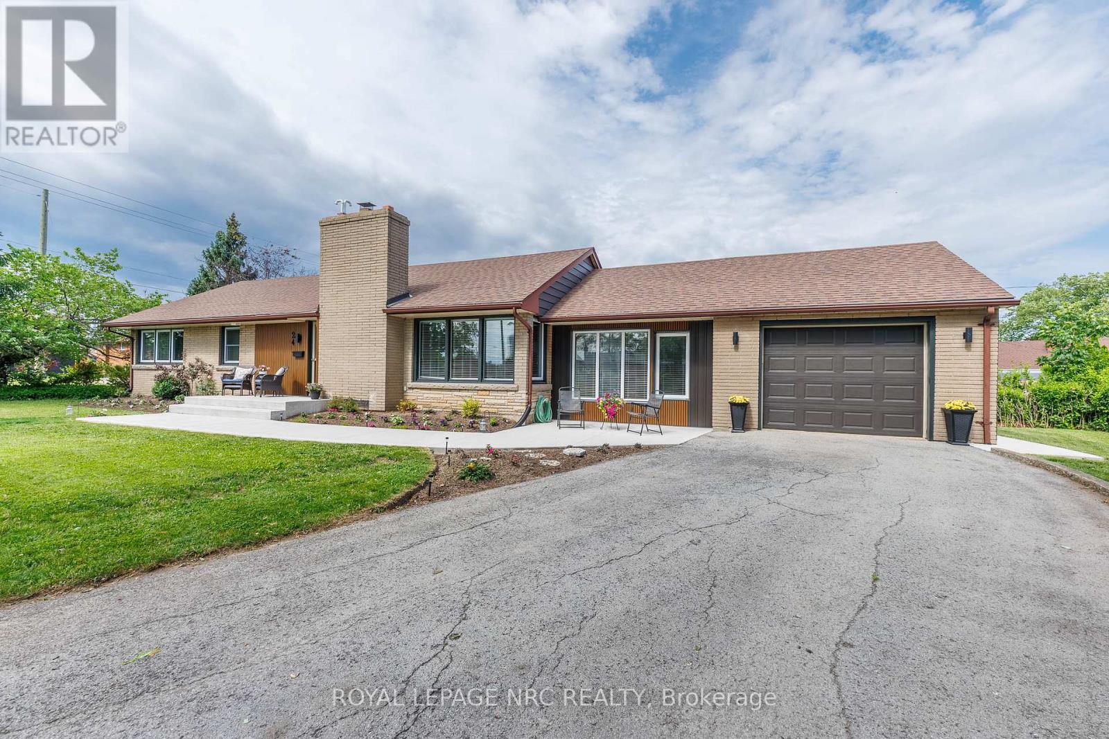 24 Munro Street, Thorold, Ontario  L2V 2V8 - Photo 8 - X13459896