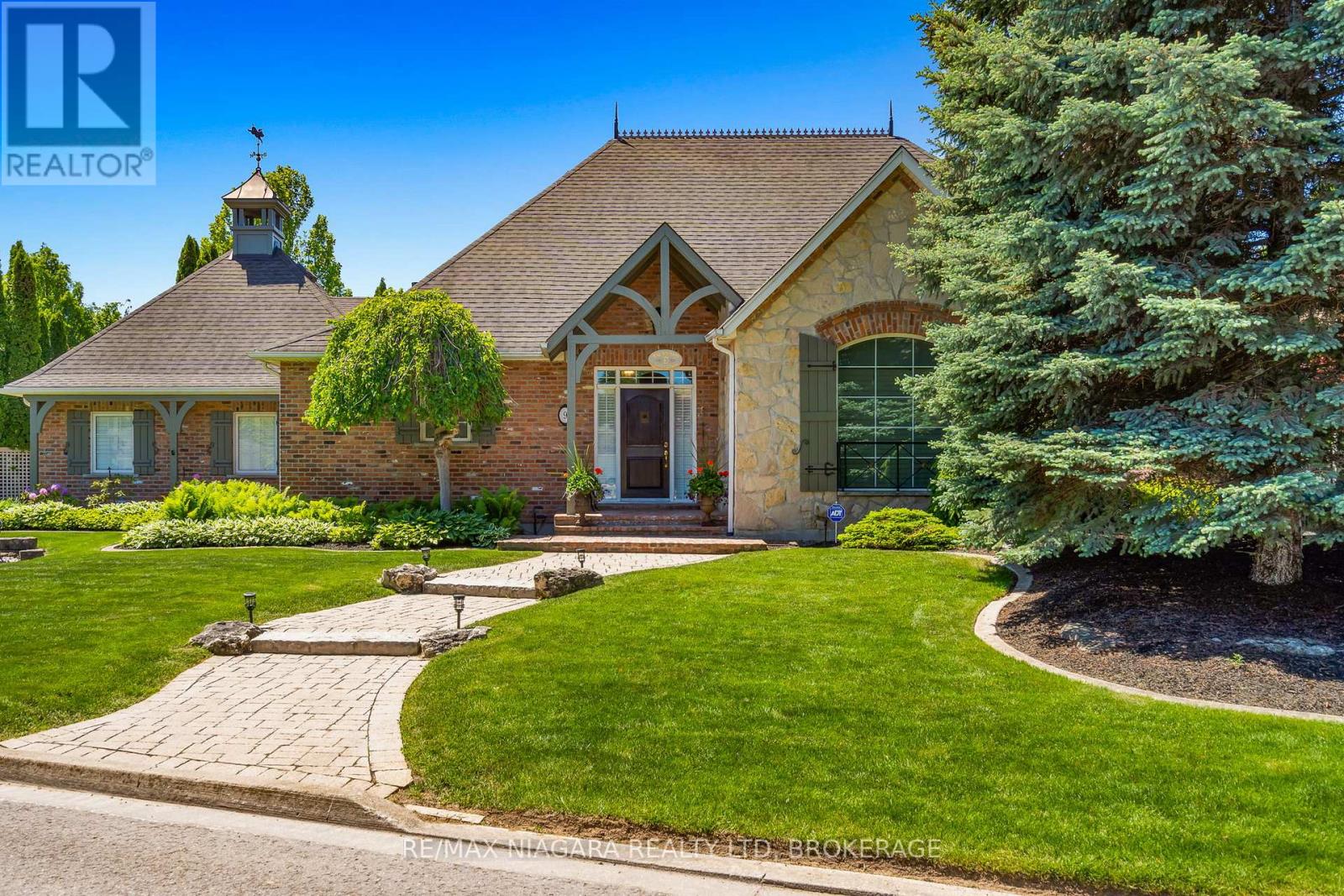 9 Lucia Court, Niagara-On-The-Lake, Ontario  L0S 1J0 - Photo 2 - X13460192