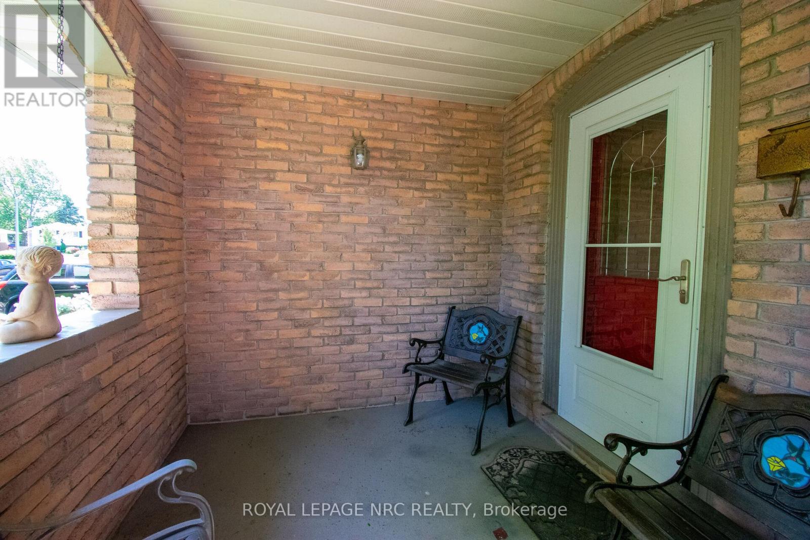 34 Woodington Place, Welland, Ontario  L3C 2J2 - Photo 5 - X13461100
