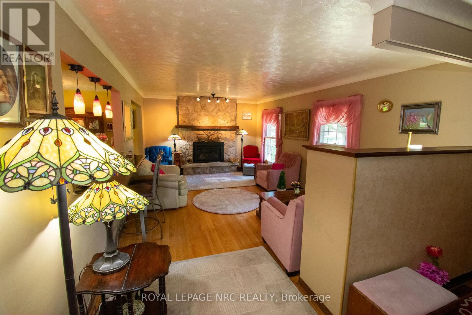 34 Woodington Place, Welland, Ontario  L3C 2J2 - Photo 6 - X13461100