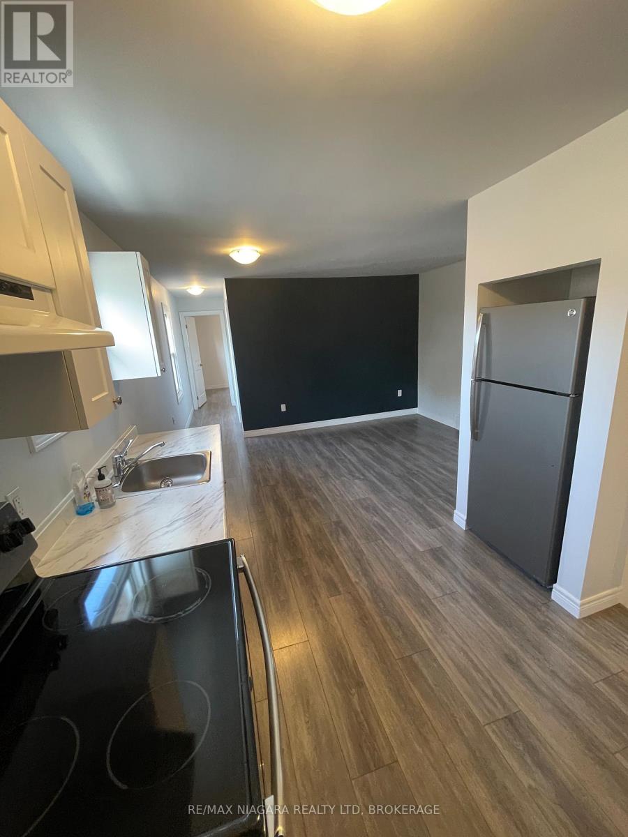 C - 117 Lyons Avenue, Welland, Ontario  L3B 1L9 - Photo 4 - X13461314
