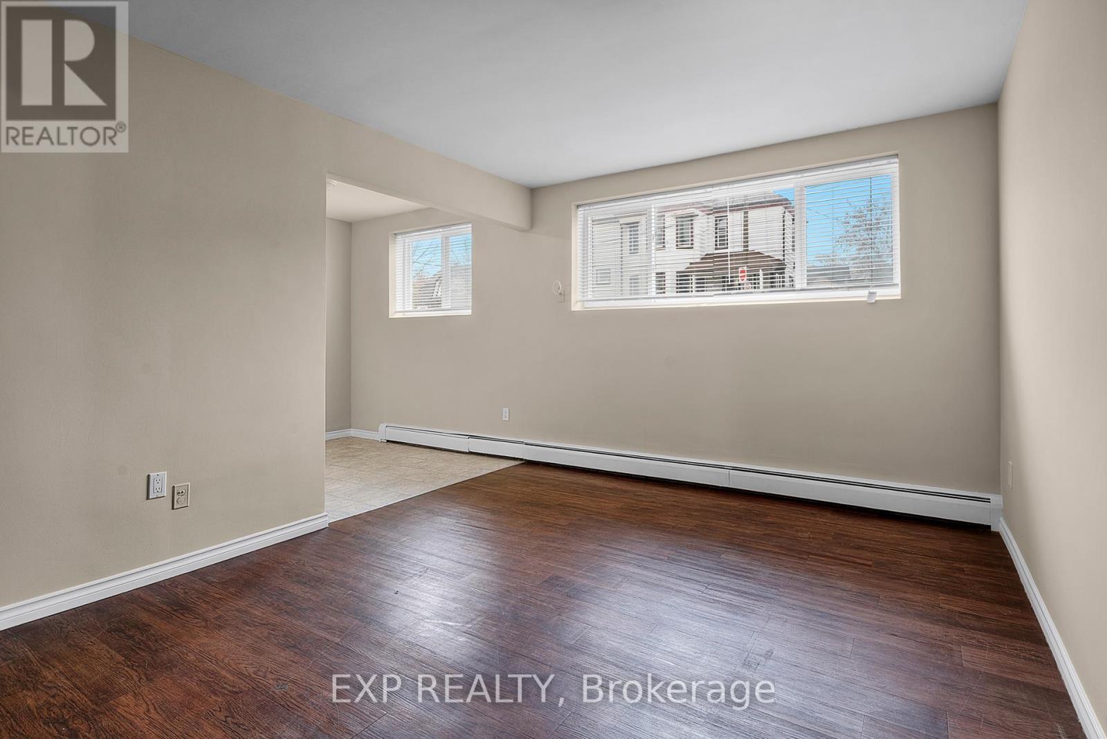 4663 Huron Street, Niagara Falls, Ontario  L2E 2H7 - Photo 7 - X13461400