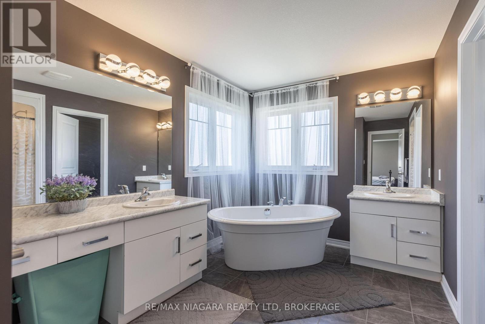 6212 Sam Iorfida Drive, Niagara Falls, Ontario  L2G 0C9 - Photo 21 - X13461688