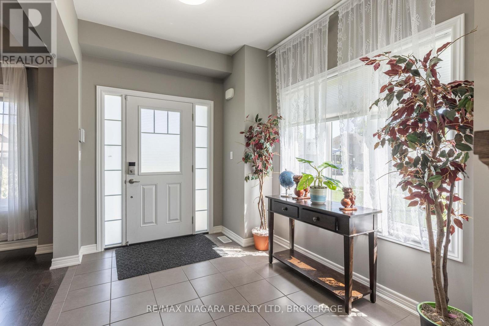 6212 Sam Iorfida Drive, Niagara Falls, Ontario  L2G 0C9 - Photo 7 - X13461688