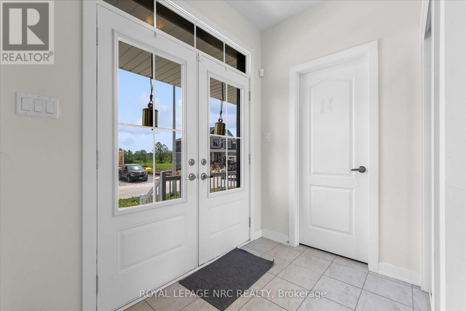 8 Downriver Drive, Welland, Ontario  L3B 0M5 - Photo 4 - X13461694