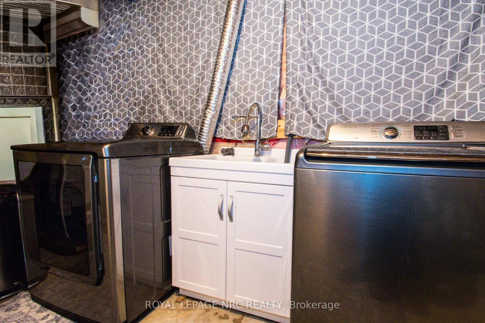 15 Arlene Street, St. Catharines, Ontario  L2S 4C9 - Photo 34 - X13461780