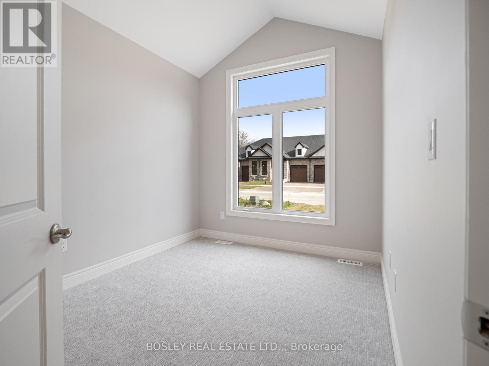 505 Royal Ridge Drive, Fort Erie, Ontario  L0S 1N0 - Photo 24 - X13461974